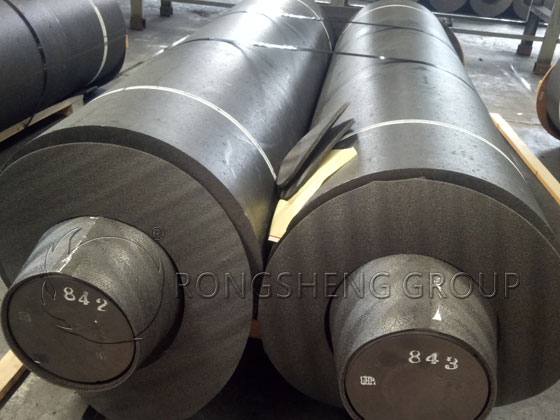 UHP Graphite Electrode Supplier for Furnace Operations